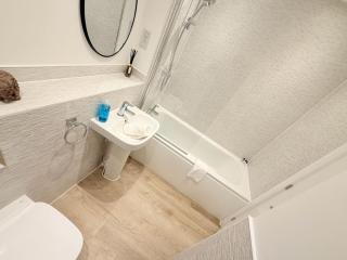 2 Bedroom House Modern Stay Derby Contractors - 7