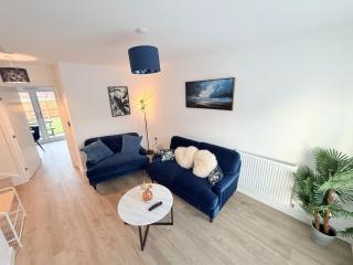 2 Bedroom House Modern Stay Derby Contractors - 5