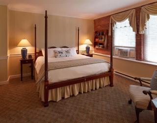 Cape Arundel Inn and Resort - 1