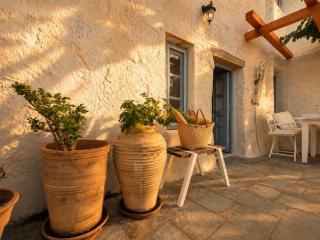 Chora Heritage Residence by Belle-Stay - 6