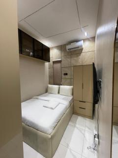 Tiny Studio Apartment with Pool and gym - 7