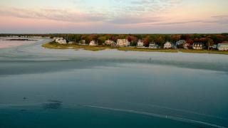 The Tides Beach Club - 9