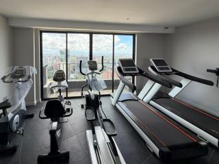 Altura-21st Floor Studio with Panoramic Views, Heated Rooftop Pool & Gym - 1