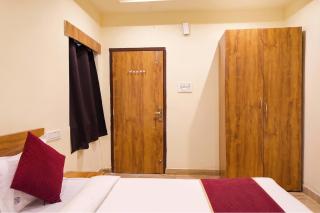 FabHotel Cozy Stay - 8