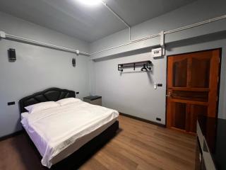 Apartment near Khlong Bang Luang - 2
