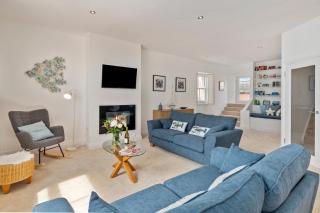 8 Paragon Court - Penthouse Sea Views Parking - 9