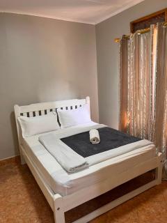 Carizma Hotel And Restaurant - 2