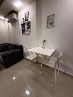 Luxury 6th Floor Apt Free Parking - 7