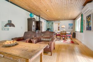 Spacious Holiday Home With Terrace, Wood-Burning Stove And Large Plot - 7