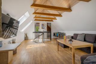 Lovely 16-Person Pool House With Spa, Sauna And Large Terrace - 4