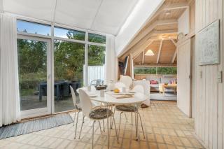 Family-Friendly Cottage With Shared Activities Such As Swimming Pool, Tennis Court And Ball Fields - 4