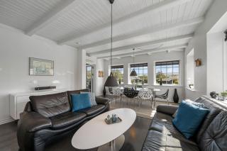 Charming Modernized Holiday Home In The Heart Of Søndervig - 4
