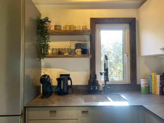 Hunters Cabin - Rustic farm stay - 3