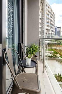 Ellipse Waterfall near Mall Of Africa & Netcare Hospital with Spa, Pool and Gym - 3