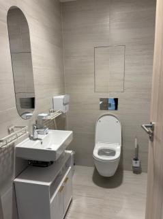 Luxury 3 Bedroom Apartment with Private Locked Garage - 4