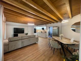 Prémium 4 szobás apartman erkéllyel, parkolóval - 4