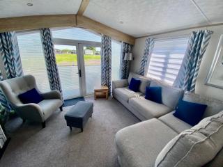 Debran Lodge - 5