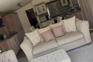 2-Bed Cabin - Sleeps 5 - Parking - Pet Friendly - 1
