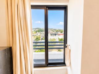 Luxury Apartment High Rated - 3