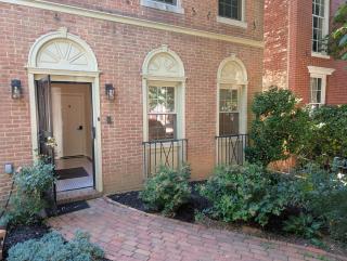 Elegant Capitol Hill 1BR - Walk to Eastern Market & Metro - Free Parking - 9