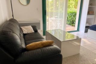 Studio with 25 m terrace & private parking - 8