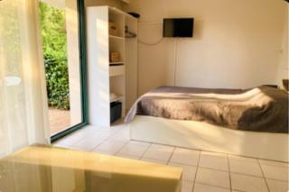 Studio with 25 m terrace & private parking - 2
