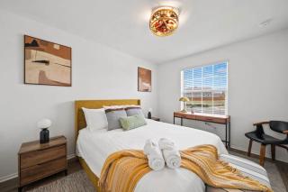 4 BR Modern Oasis 5 Beds Games Comfort - 7
