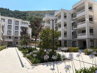 Apartments with Pool 5 Min Walk to Beach - 4