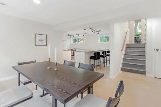 Modern 3BR With Big Kitchen & TV Rm - 3