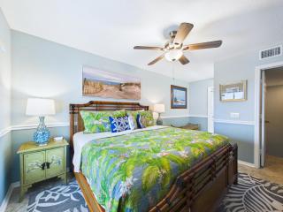 Royal Mansions, Ocean View Penthouse Condo - 6