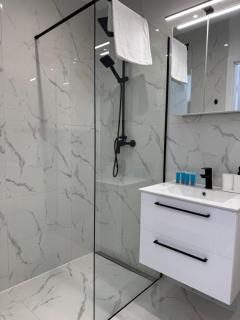Simple Studio Apartment - Mostek 2 - 3