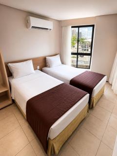 Iate Plaza Hotel Oficial - 9