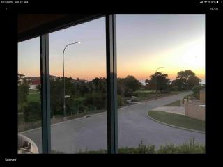 Seaview Apartment - 8