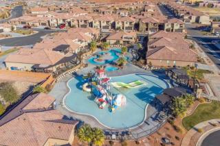 Desert Gem Red Rock Views with Private Hot Tub - 2