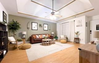 Cozy Serenity Home Theater Fenced - 4