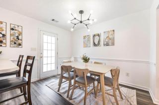 The Lofthouse 4 bds Private Fence Pet Friendly - 2