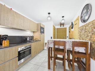 Appartement neuf aux Gets, à 50m des pistes, avec balcon et parking - FR-1-623-242 - 5