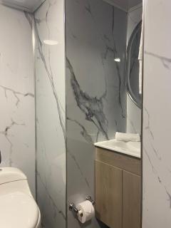 Paramount Hotel - 1