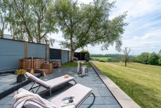 The Bolt, Nr Wells - Hot Tub - Free Parking & WiFi - Rural Views - 9
