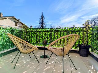 Jacuzzi 2 places, terrasse, bord riviere d'ain - 5