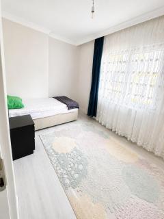 15 Minutes to the Airport Luxury Apartment - 8