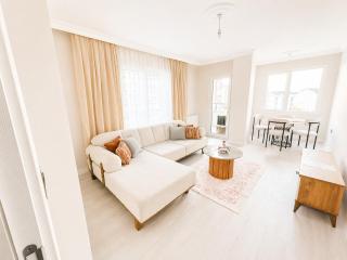 15 Minutes to the Airport Luxury Apartment - 0