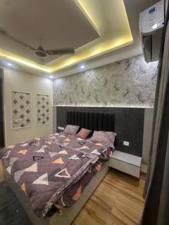 The cozy stay and studios - 1