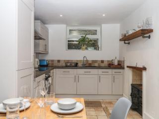 Tiller Cottage - 3