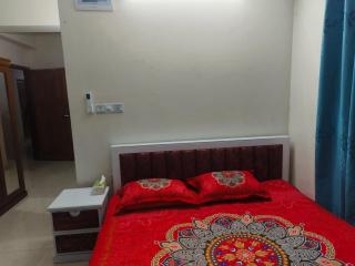 Couple Friendly Studio Apartment at Hajicamp near Airport - 5