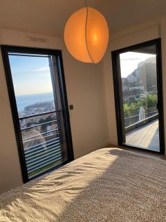 Luxury Sea View Flat - 8