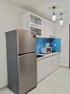 Happy house - 2