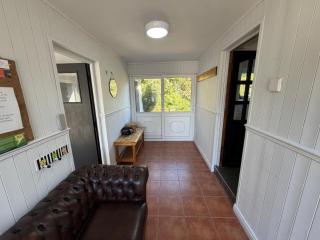 Family Coastal Escape Hot Tub, Cinema & Games Room - 4
