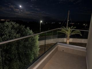 Brand New Sea-View Villa in Olive Orchard by Capt St George Resort - 2