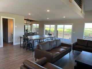 Luxury Large Farm Home @ Stoney Farms *NO CHORE(s) - 4